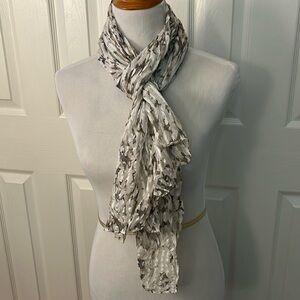 Cream and Green Scarf